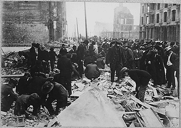 san francisco earthquake of 1906. Digging in the San Francisco