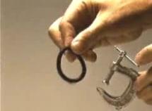 Dr. Richard Feynman - Discovers the O-Ring Problem