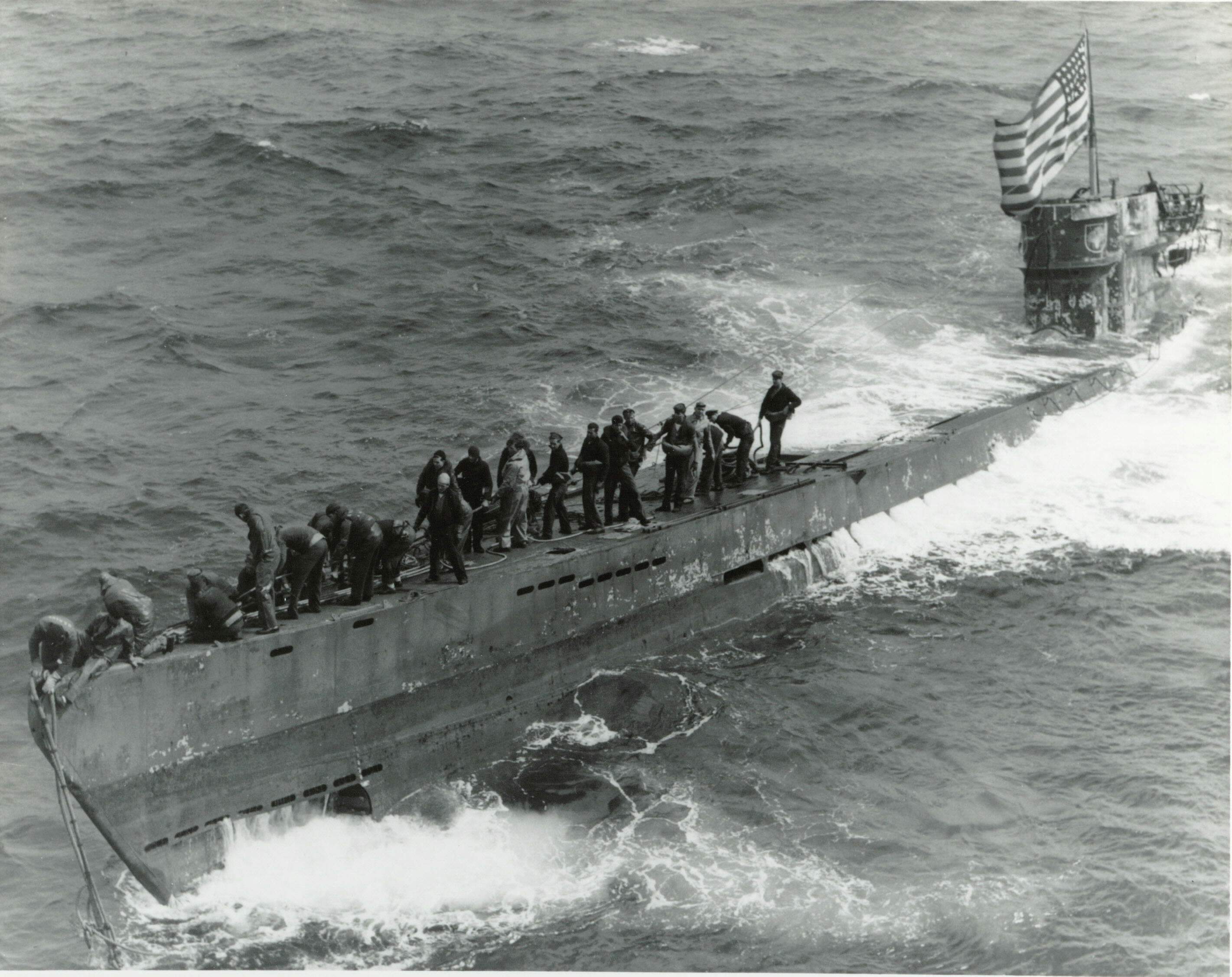 U-571-8. AMERICA CAPTURES a U-BOAT