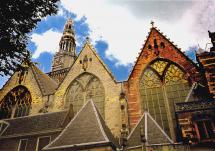 Amsterdam - Oude Kerk, Up Close