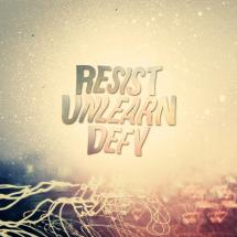 KATNISS and PEETA - DEFIANCE