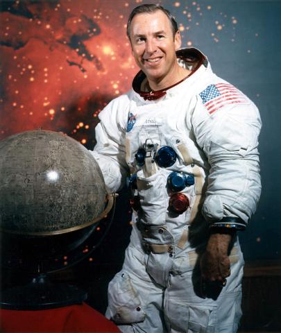 Jim Lovell American History Famous People Aviation & Space Exploration Biographies